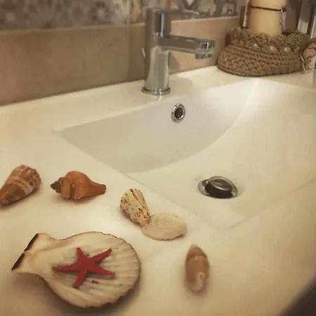 ゲストハウス Wish 3*